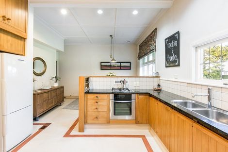 Photo of property in 114 Frederick Street, Mayfair, Hastings, 4122