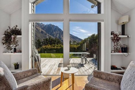 Photo of property in 41 Mathias Terrace, Arthurs Point, Queenstown, 9371