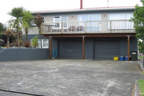 Photo of property in 4 Moloney Terrace, Pukekohe, 2120