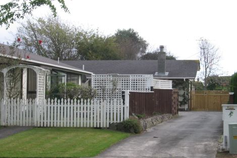 Photo of property in 23a Rosebank Grove, Waikanae, 5036