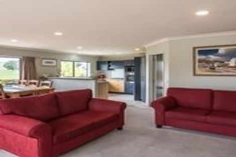 Photo of property in 5 Central Park, Paraparaumu Beach, Paraparaumu, 5032
