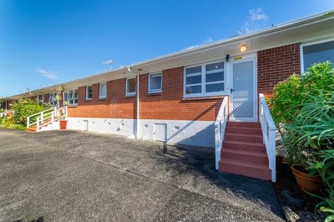 Photo of property in 2/14 Waterloo Road, Milford, Auckland, 0620