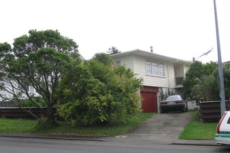 Photo of property in 20 Stewart Drive, Newlands, Wellington, 6037