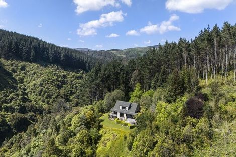 Photo of property in 562 Turitea Road, Turitea, Palmerston North, 4472