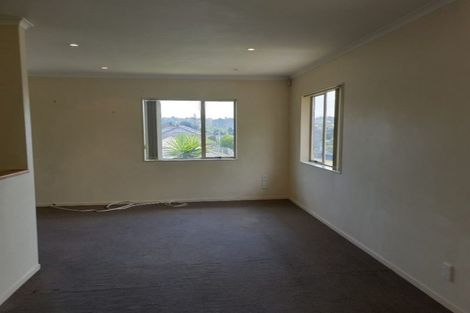 Photo of property in 237 Triangle Road, Massey, Auckland, 0614