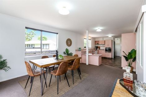 Photo of property in 4 Villa Place, Bell Block, New Plymouth, 4312