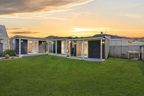 Photo of property in 217 Port Road, Whangamata, 3620