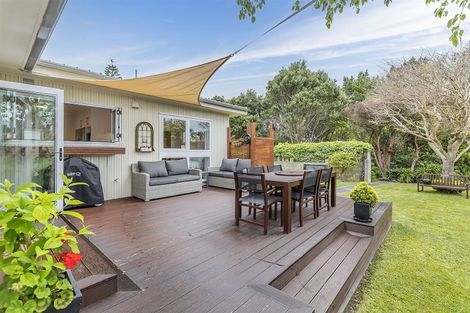 Photo of property in 142 Kahu Road, Paremata, Porirua, 5024