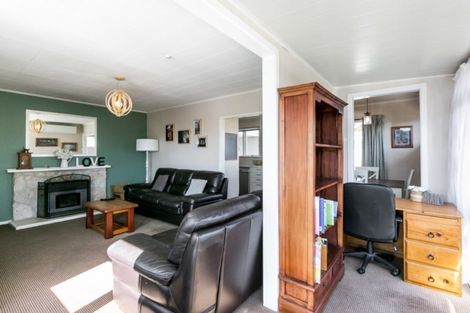 Photo of property in 27 Wharerangi Road, Tamatea, Napier, 4112