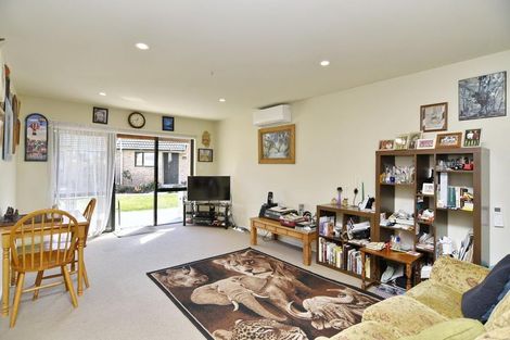 Photo of property in 16 Wiltshire Retirement Village, Rangiora, 7400