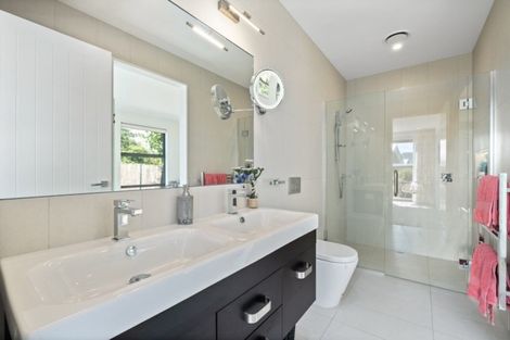 Photo of property in 17 Mountain View Drive, Wanaka, 9382