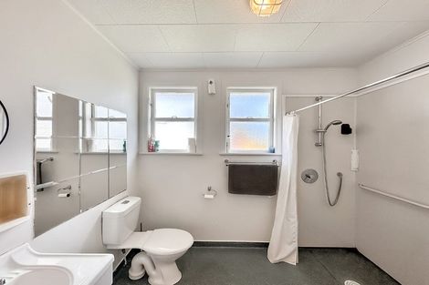 Photo of property in 21 Camellia Avenue, Aramoho, Whanganui, 4500