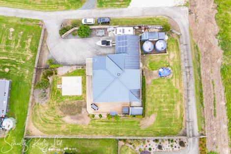 Photo of property in 30 Settlement Road, Kaiwaka, 0573