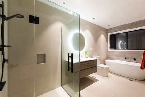 Photo of property in 6 Kina Place, Long Bay, Auckland, 0630