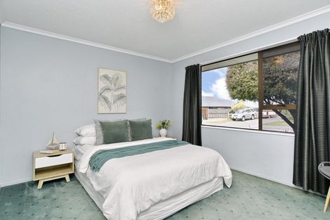 Photo of property in 24 Kowhai Avenue, Rangiora, 7400