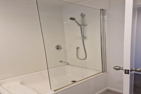 Photo of property in 1/38 Carlisle Road, Browns Bay, Auckland, 0630