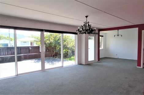 Photo of property in 14 Hickson Street, Featherston, 5710