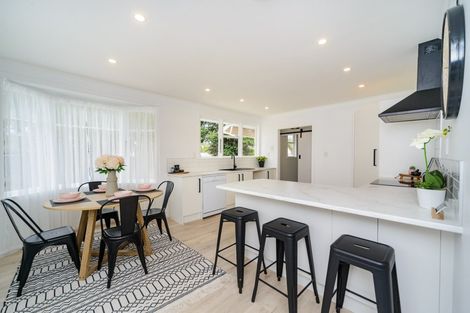 Photo of property in 6 Coventry Street, Highbury, Palmerston North, 4412