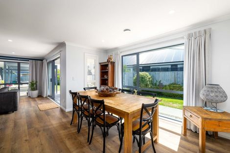 Photo of property in 14 Ballinger Place, Kaiapoi, 7630