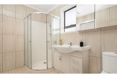 Photo of property in 4 Mclean Avenue, Papatoetoe, Auckland, 2025