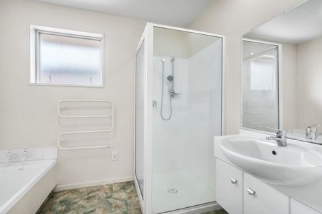 Photo of property in 29a Division Street, Riccarton, Christchurch, 8041