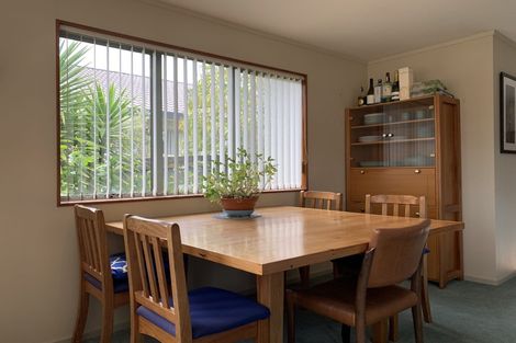 Photo of property in 21 Angel Way, Stanmore Bay, Whangaparaoa, 0932