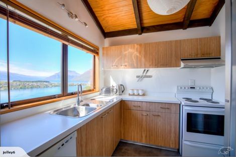 Photo of property in 13 Sunrise Lane, Queenstown, 9300