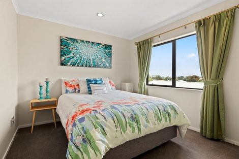 Photo of property in 23 Reeves Road, Pakuranga, Auckland, 2010