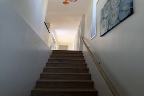 Photo of property in 2/1 Korau Road, Greenlane, Auckland, 1051