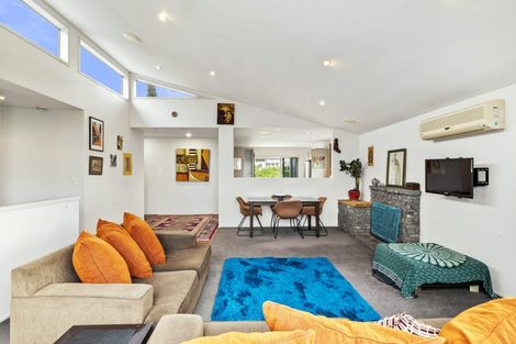 Photo of property in 2 Keys Street, Belmont, Auckland, 0622