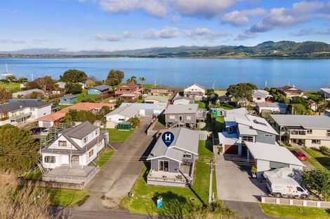 Photo of property in 16 Tatai Road, Bowentown, Waihi Beach, 3177
