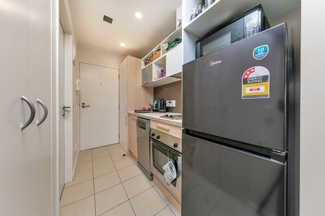 Photo of property in Luna Apartments, 3v/16 Burton Street, Grafton, Auckland, 1010
