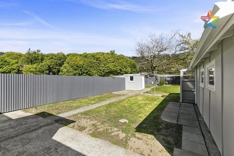 Photo of property in 15 Watkins Grove, Taita, Lower Hutt, 5011