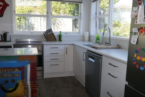 Photo of property in 9b Martin Road, Paraparaumu Beach, Paraparaumu, 5032