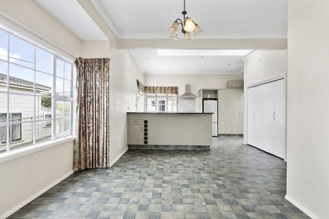 Photo of property in 31 Todman Street, Brooklyn, Wellington, 6021