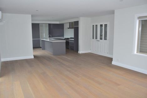 Photo of property in 3 Dinning Road, Riverhead, 0820