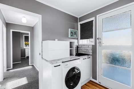 Photo of property in 2a Ward Place, Richmond Heights, Taupo, 3330