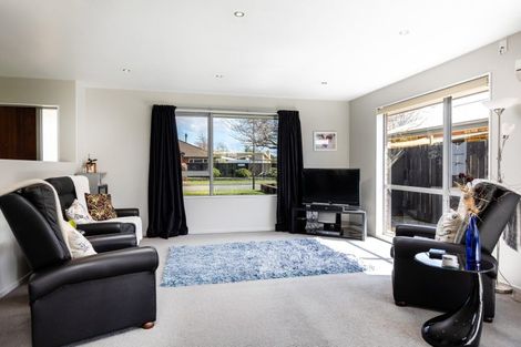 Photo of property in 2 Hitaua Place, Redwoodtown, Blenheim, 7201
