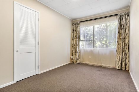 Photo of property in 41 Holmes Drive South, Massey, Auckland, 0614