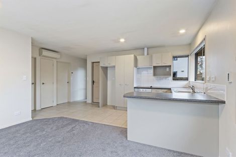 Photo of property in 5/42 Sawyers Arms Road, Northcote, Christchurch, 8052
