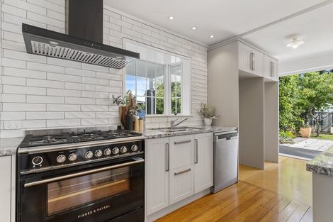 Photo of property in 219 The Square, Whangamata, 3620