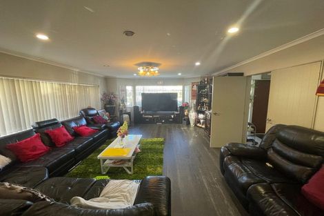 Photo of property in 10 Agapanthus Place, Flat Bush, Auckland, 2016