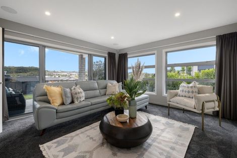 Photo of property in 4 Rochfort Crescent, Pyes Pa, Tauranga, 3112