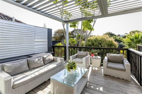 Photo of property in 8 Gaine Street, New Plymouth, 4310