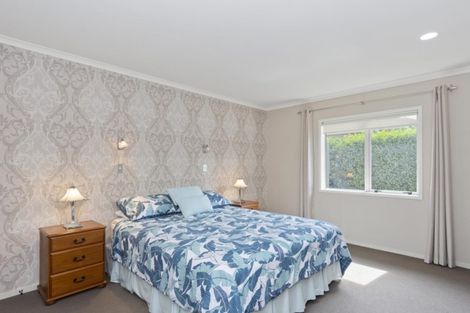 Photo of property in 34 Saint Heliers Place, Papamoa Beach, Papamoa, 3118