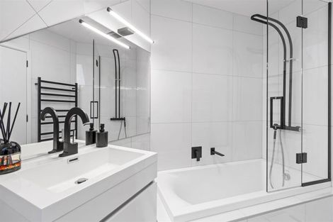 Photo of property in 2/36 Edgeware Road, St Albans, Christchurch, 8014