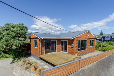 Photo of property in 186-188 Rosetta Road, Raumati South, Paraparaumu, 5032