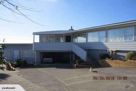 Photo of property in 287 Glenfield Road, Glenfield, Auckland, 0629