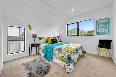 Photo of property in 241a Bucklands Beach Road, Bucklands Beach, Auckland, 2012