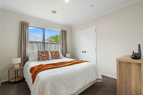 Photo of property in 6 Caulfield Place, Pukehangi, Rotorua, 3015